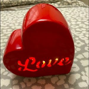 NEW! Ceramic, ‘Love’, lite